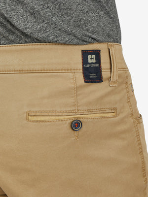 Beige MARVIN 7708 Hose von Club of Comfort mit elastischem Comfortbund, Hemdenstopper, doppelter Paspelierung an Münztasche, aus leichtem Baumwoll-High-Stretch, normale Leibhöhe, schlankes Bein, sportiv und bequem.